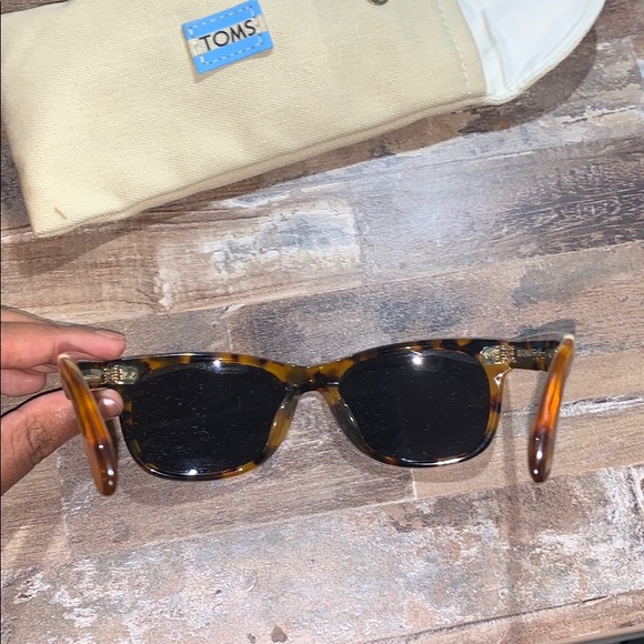 new toms sunglasses main image 4
